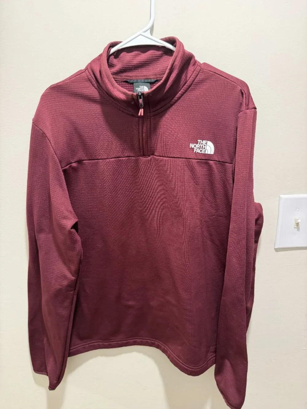 The North Face Men's L Wine Red Quarter Zip Pullover Fleece Sweater